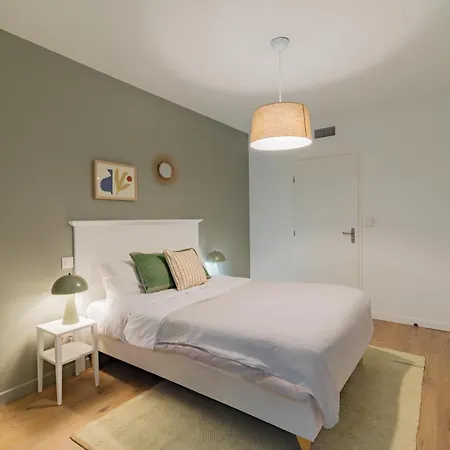 Ovelia - Le Jardin D'odette 3* Nimes